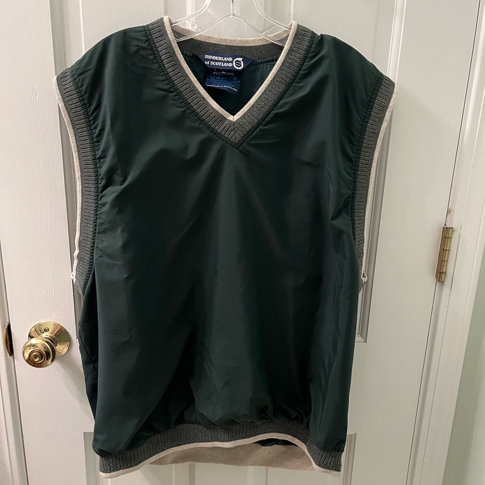 Sunderland of Scotland Green V-Neck Golf Vest